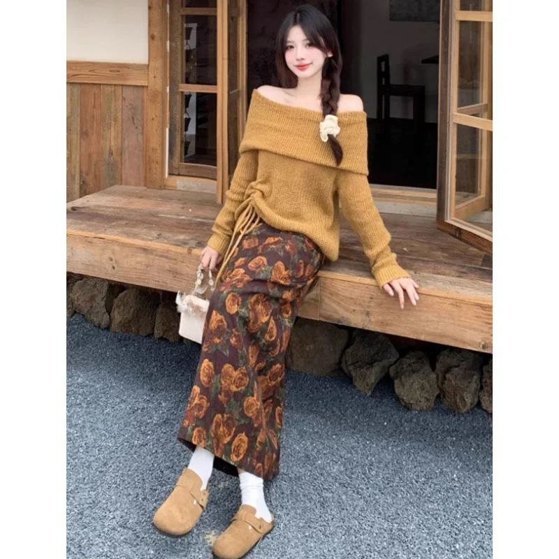 

Весенне-осенние женские винтажные изящные вязаные топы с гофрировкой, юбки с цветочным принтом, костюмы из двух предметов, женский свитер с открытыми плечами, комплекты полуюбки