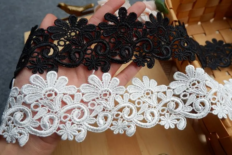 Flower Embroidery Lace Fabric Trim, DIY Sewing Applique, Guipure Craft Decor, White and Black, 2Yards