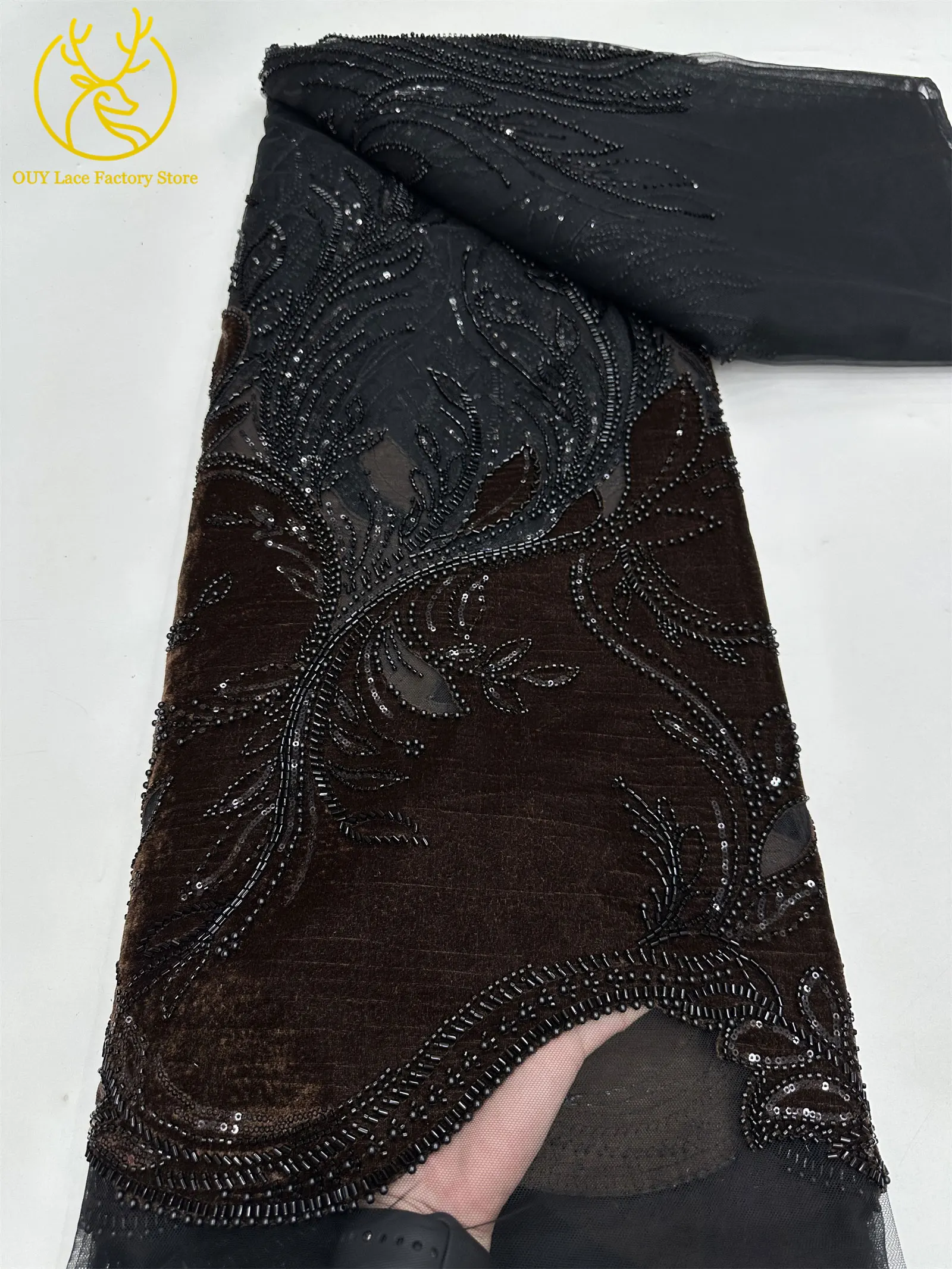 Neuer Stil Afrikanischer Samt-Stickerei-Spitzenstoff, grüner französischer nigerianischer Pailletten-Tüll-Spitzenstoff zum Nähen von Partykleidern – Detail 21