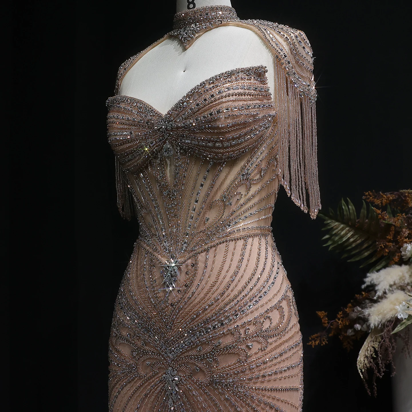 Sharon Said Elegantes Champagner-Meerjungfrauenkleid mit Cape-Ärmeln, Kristallperlen, Blaues Hochzeitskleid, SS021, Maßanfertigung – Detail 18