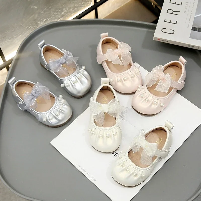 

Spring Autumn Toddlers Chic Girls Leather Shoes Lace Bowknot Children Princess Pleated Flat Shoes Wedding Party Kids Dress Shoes