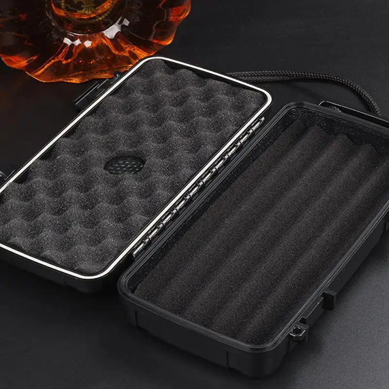 

Комплект дорожных портсигар, хьюмидор на 5 сигар со встроенным резаком, герметичный и легкий для курильщиков в дороге