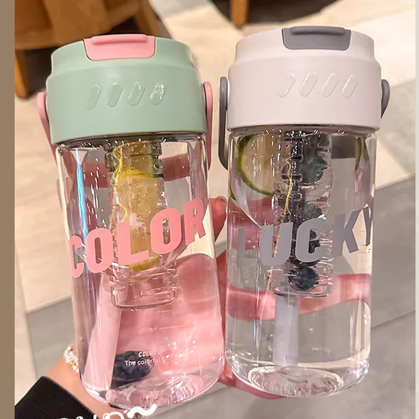 Wasserbecher, Strohbecher, begleitender Becher, Sommer-Strohwasserbecher mit großer Kapazität, tragbarer Wasserbecher mit großer Kapazität für den Außenbereich
