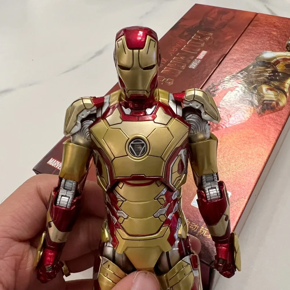 Marvel Iron Man Luminous MK42 Anime Figure Cool Action Model 7inch Figurine Collectable Toys Boy Man Birthday Gifts Car Desktop