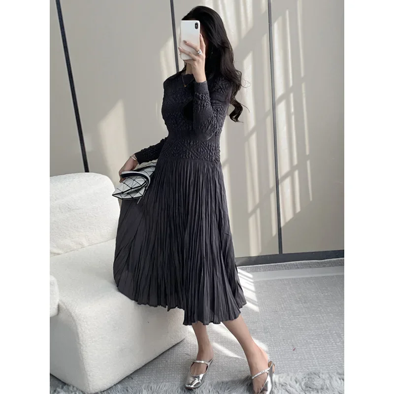 Miyake Pleated Dress Women\'s New Fashion Long-sleeved Slim Temperament Commuter Casual Medium-length Dresses