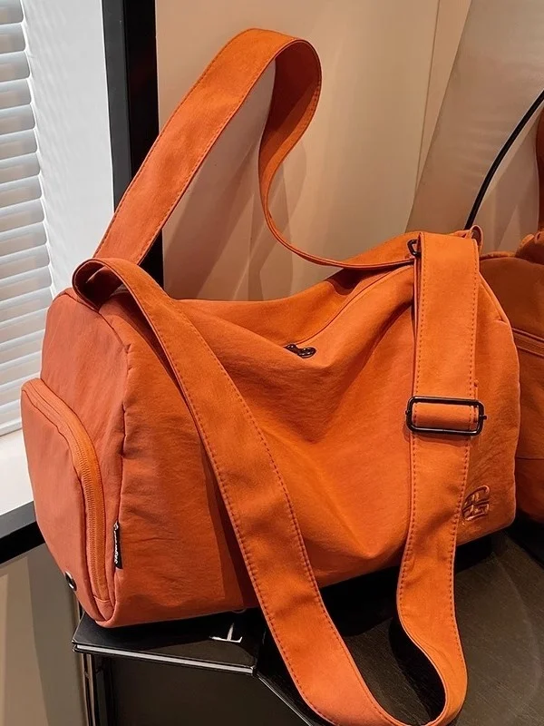 

Caldo Kiss Women's Swimming Fitn Bag ort Trip Crossbody Travel Storage Bag Large Capaci Ox Cloth Printed Bag