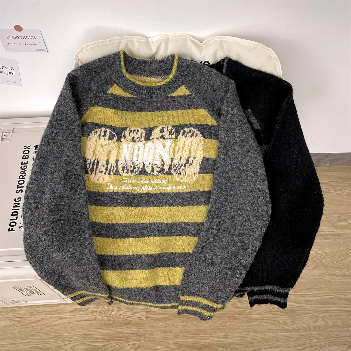 

Thiened American Retro College Sle Striped Men's Knitted Sweater Autumn Winter Warm Lazy Couple Match Soft Knitwear