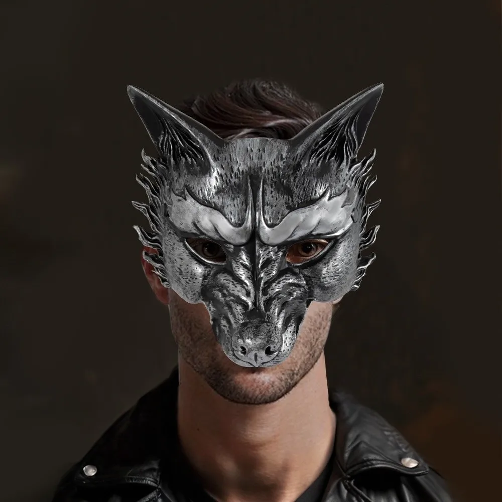 

Punk Wolf Halloween Mask Half Face Foam Masquerade Mask Dress Up Props Animal Cosplay Mask Carnival