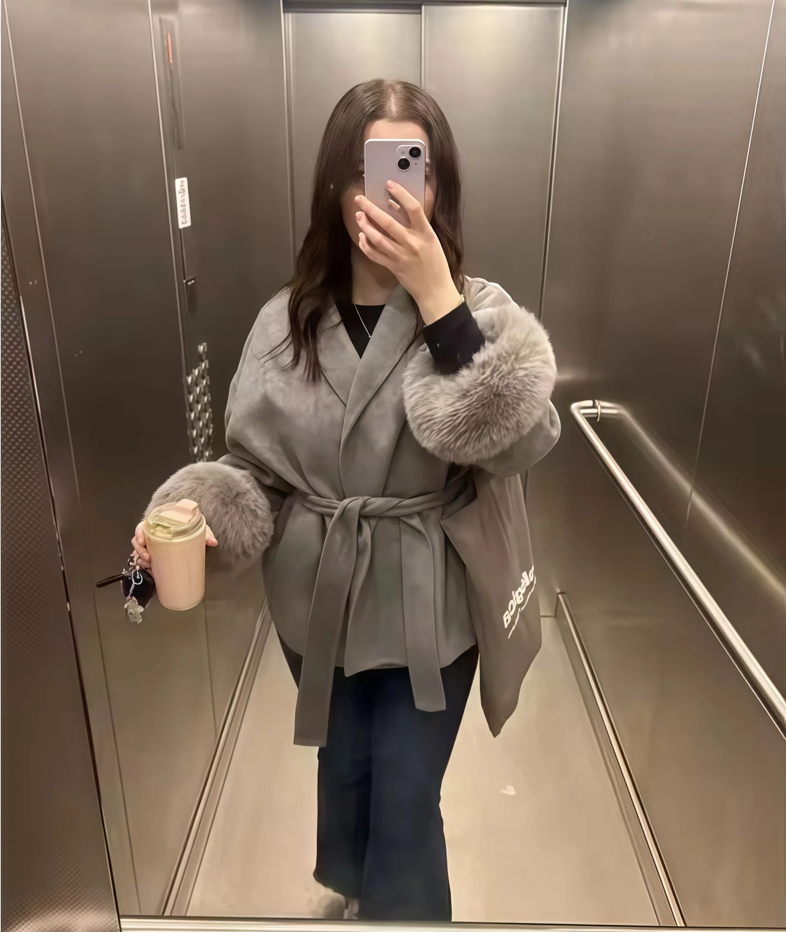 BJTZ النبيذ الأحمر الفراء الكفة حجم كبير مع حزام معطف الصوف جديد ملفوفة طويلة الأكمام سترة المرأة موضة ماريا خريف شتاء 2024