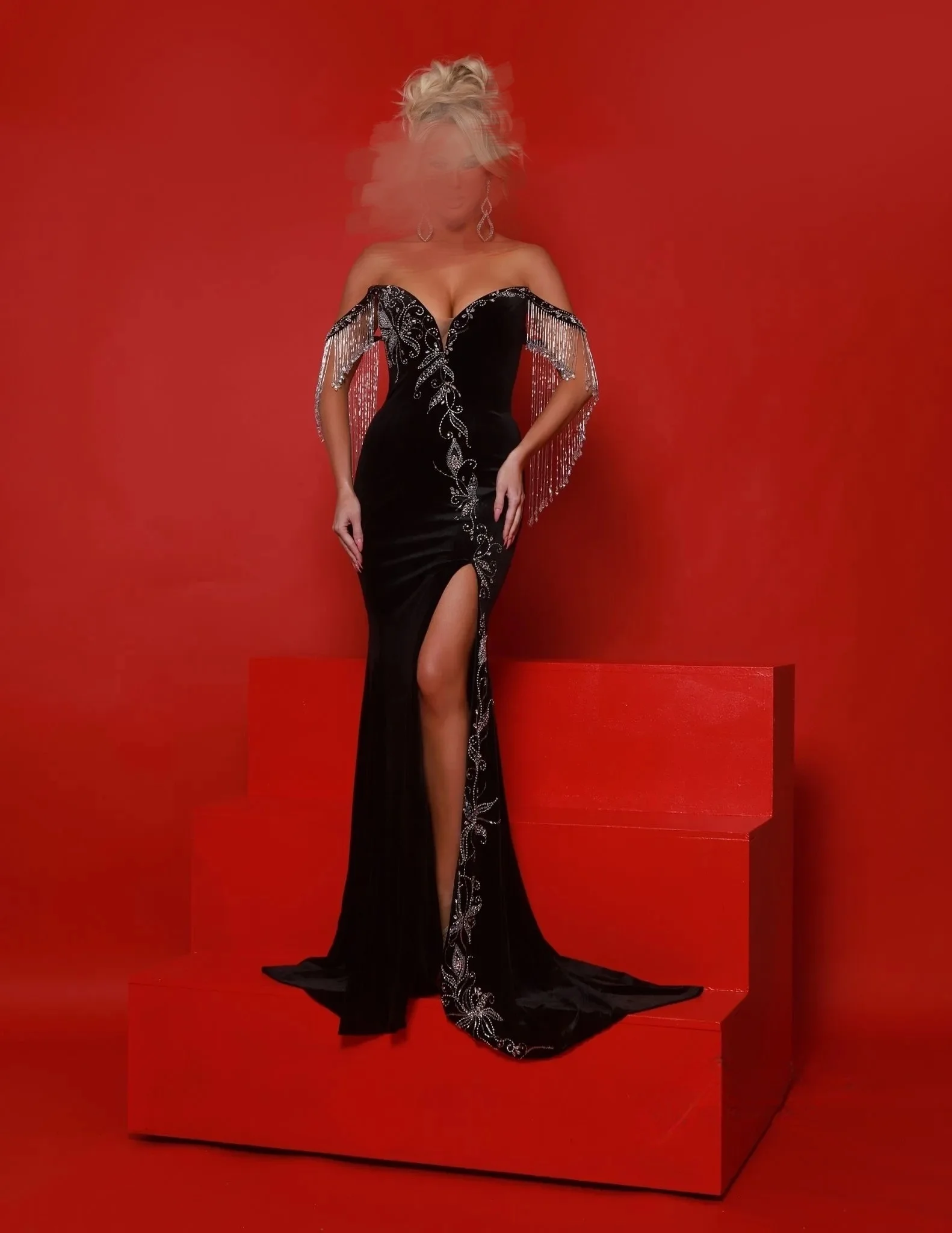 Black Mermaid Evening Dress 2025 Off Shoulder Velvet Beaded Split Formal Party Prom Gown With Fringe Sleeves Elegant Wedding