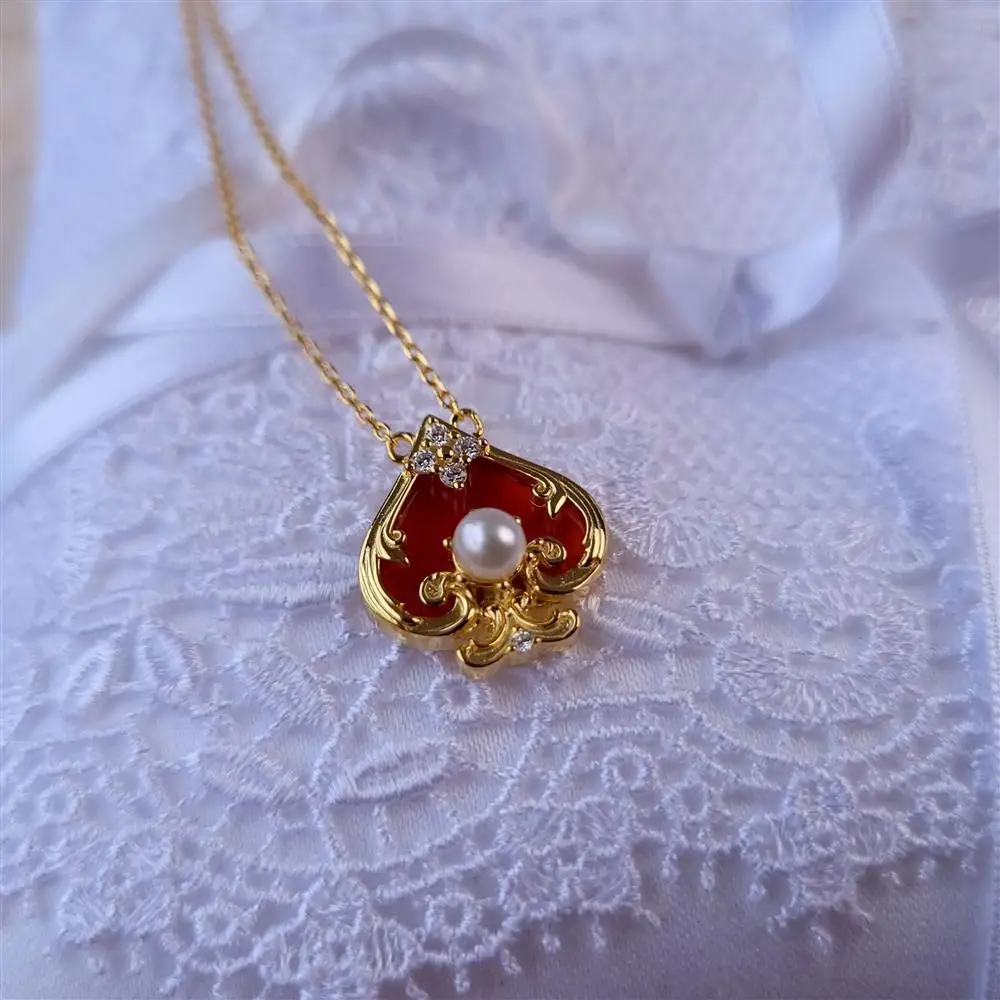 Europe and America Gold Color Invisible Inlaid Red Zircon Peach Heart Poker Necklace Women's High End Banquet Jewelry Necklace