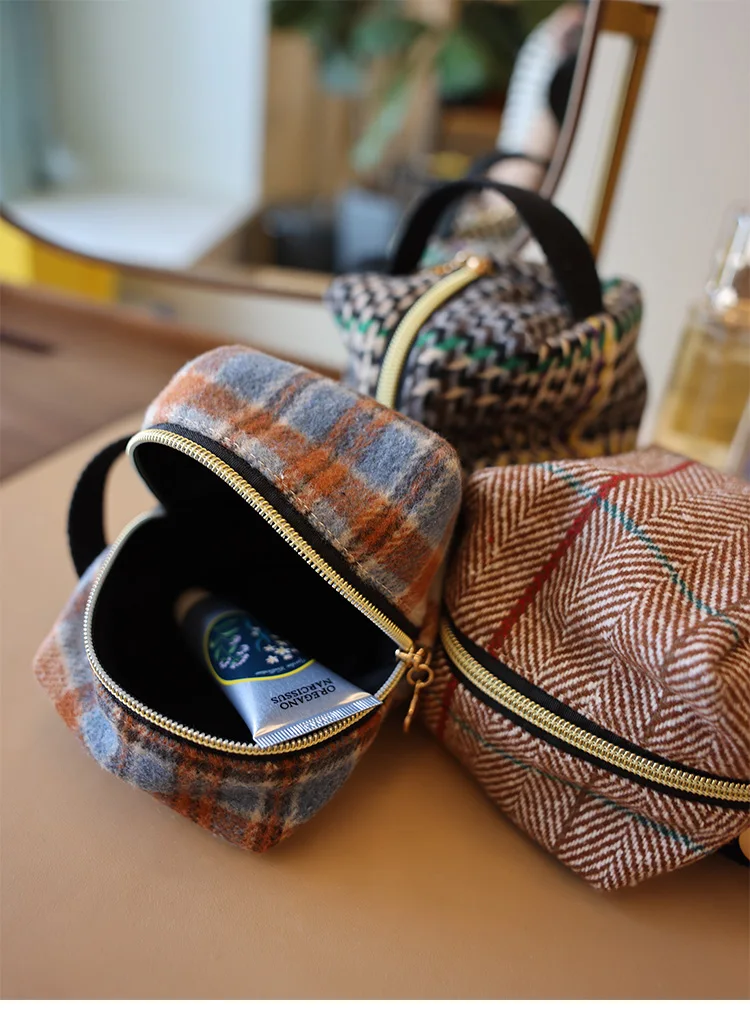 Geometric Cube Bag Metal Zipper Handle Fabric Brushed Creative Twill Square Wave Pattern Storage Bag Small Cosmetic Bag