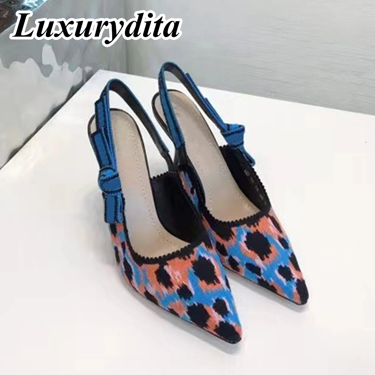 Top Quality Luxury Womens Sandal Casual Lace Flat Fashion Embroidered Muller Shoes Designer Silk Leather Soled High Heel
