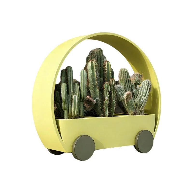 Outdoor creative wheel shape flower box, outdoor wrought iron planting box, street scenic park decorative flower bed
