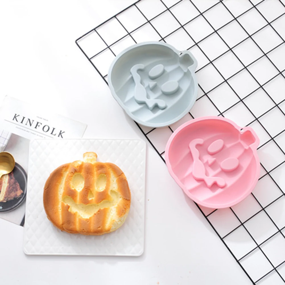 

2Pcs Halloween Pumpkin Silicone Baking Molds Cake Molds DIY Fondant Chocolate Baking Props for Home and Shop