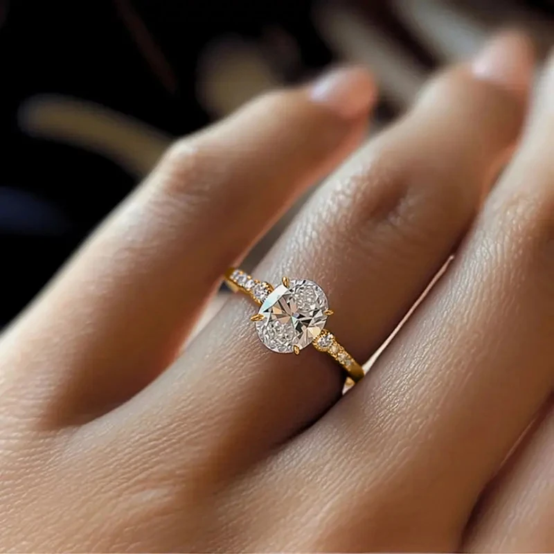 Huitan Edler Verlobungsring mit ovalem Zirkonia, modische Luxus-Accessoires für Damen, trendiger, stilvoller, moderner Partyschmuck