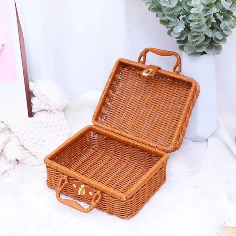 

Retro PP Rattan Baskets Picnic Storage Basket Wicker Suitcase with Hand Gift Box Woven Cosmetic Storage Box Organization Storage