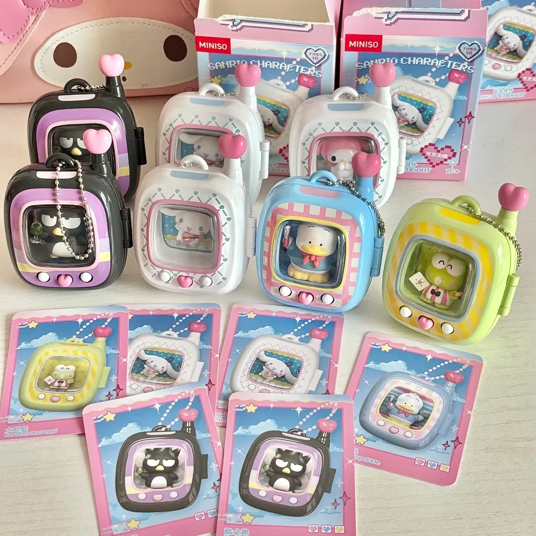 

[В наличии] Новая карманная серия Sanrio Elf, слепая коробка, игрушки Hangyodon Kuromi, фигурки, рюкзак, светящаяся подвеска, украшение, подарочные игрушки