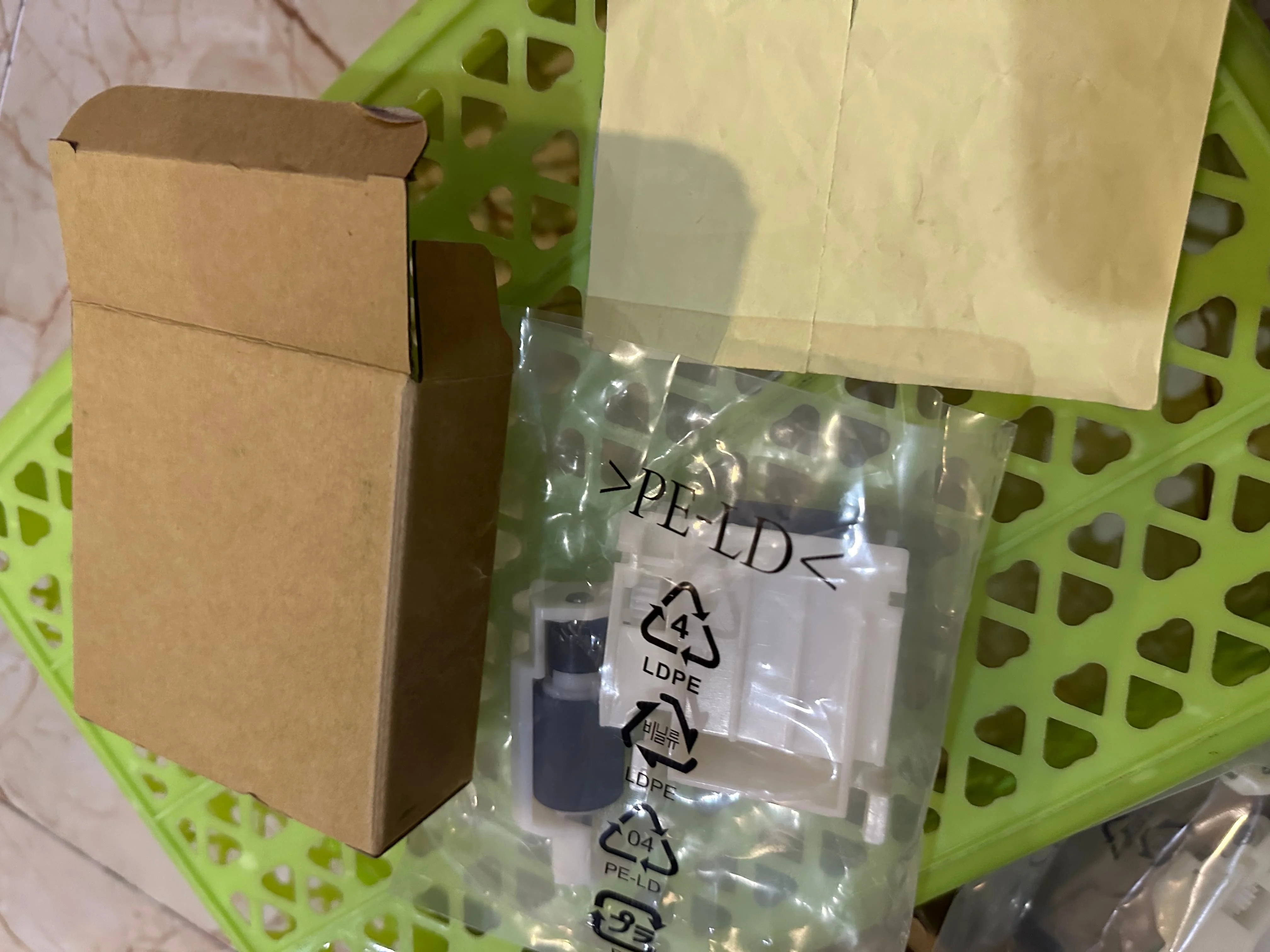 

1 комплект ролика захвата для EPSON WF C529R C579R C5210 C5290 C5299 C5710 C5790 M5298 M5299 M5799 ET-8700