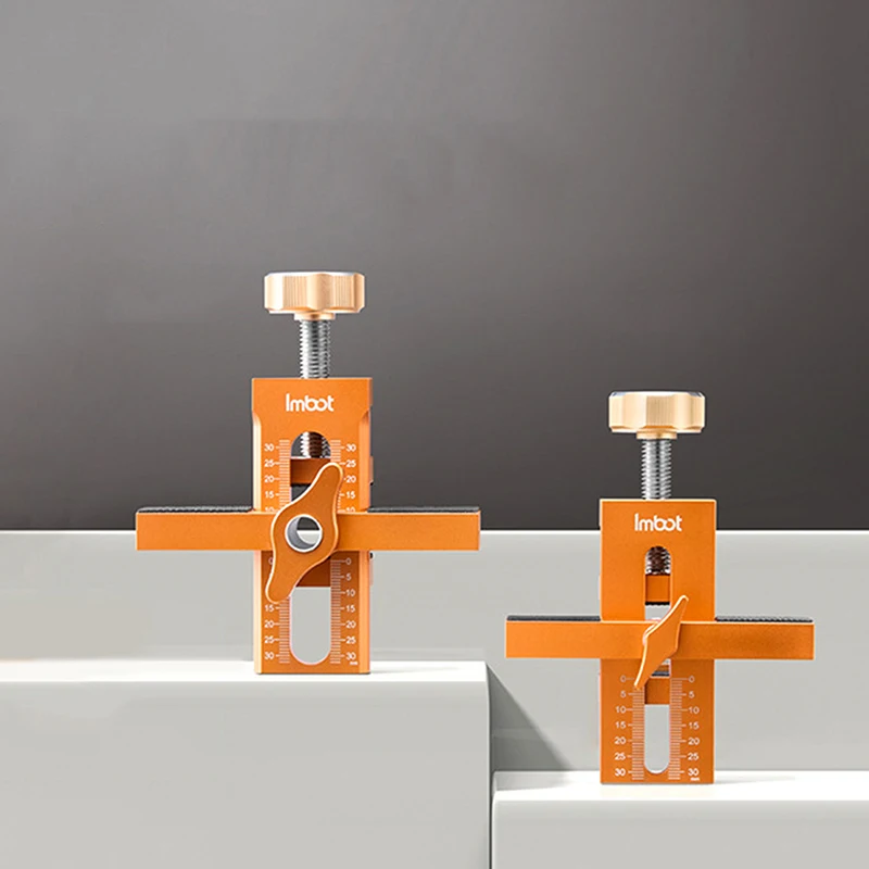 Maschera per l'installazione della porta dell'armadio per la lavorazione del legno, strumento di perforazione del dispositivo di rimbalzo dell'installazione del pannello della porta Strumento di posizionamento rapido 2 in 1