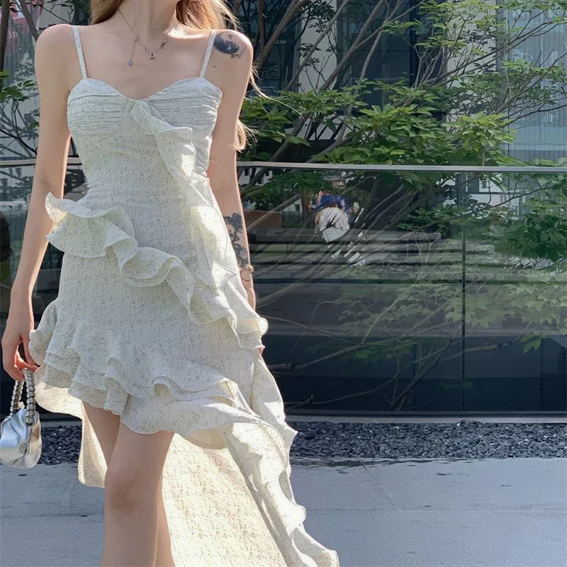 Elegant Ruffle Hem Camiชุดผู้หญิงY2KเกาหลีChic Patchwork Midiชุดฤดูร้อนใหม่ดอกไม้ไม่สม่ําเสมอBeach Vestidos