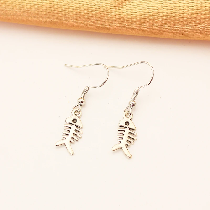 Новые-винтажные-висячие-серьги-из-рыбьей-кости-для-женщин-милые-простые-ретро-серебряные-украшения-для-ушей-оптовая-продажа-Рождественский-подарок
