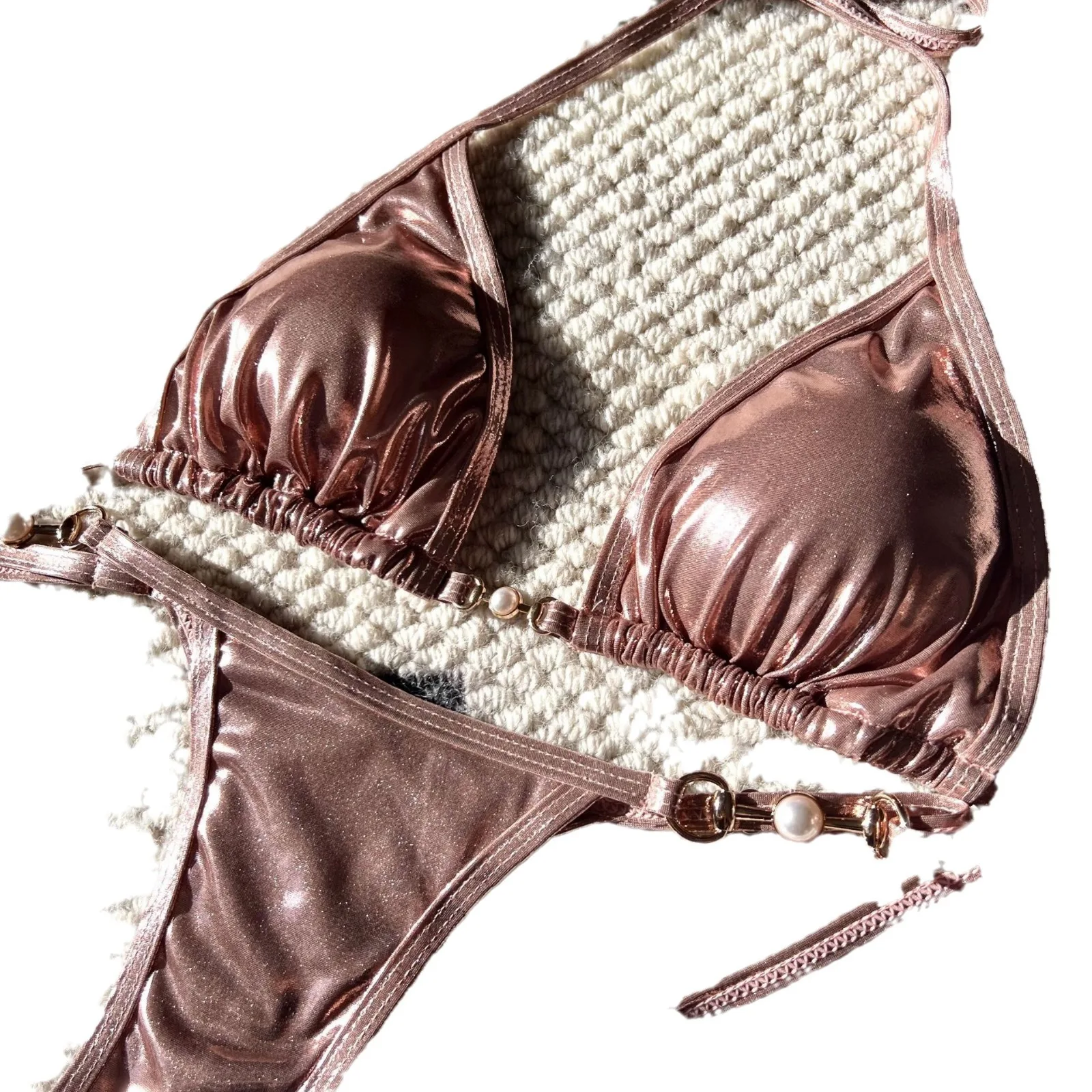 Bikini Sexy con Tanga de perlas brillantes, microbikini de tiras de corte alto, Bikinis triangulares con realce, traje de baño elegante de dos piezas para mujer