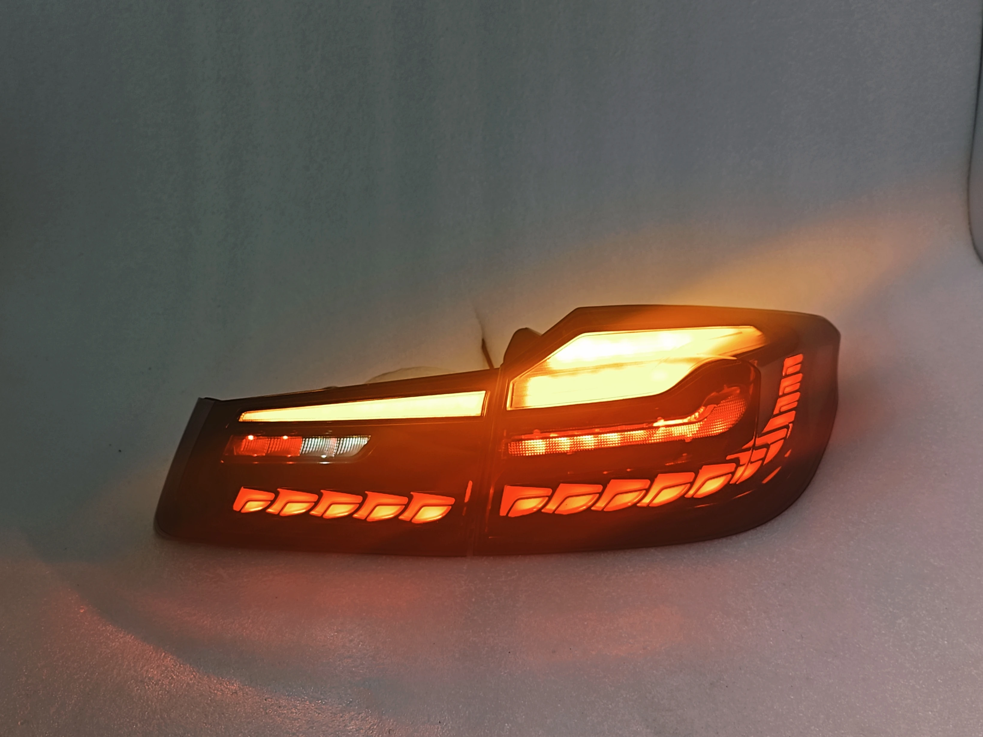 مصنع توريد الملحقات الخارجية للسيارات التنين مقياس الضوء الخلفي لسلسلة 5 G30