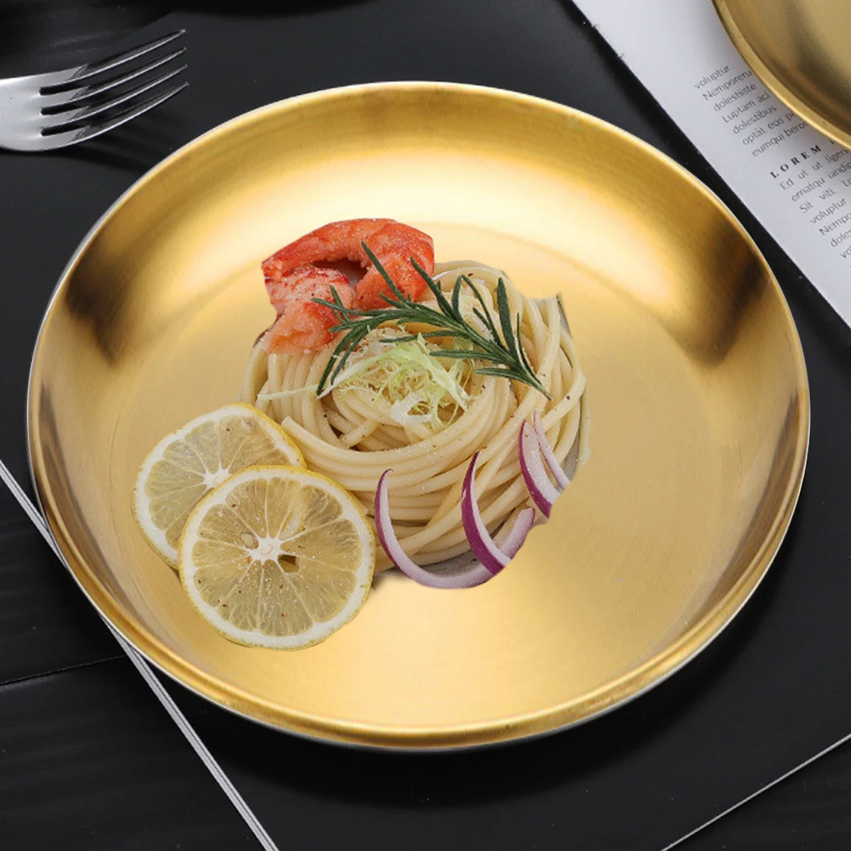 

1Pcs New tainless Steel Metal Dining Disc Round Dish High Quality Gold Tray Fruit Meat Dessert Plate Kitchen Tools