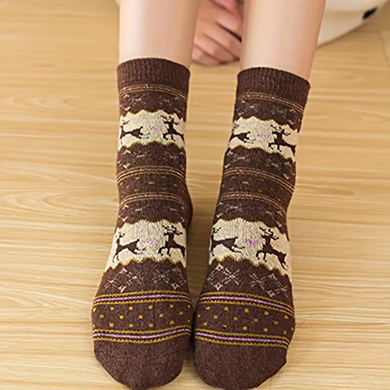 5 Pairs Christmas Elk Printed Wool Socks Winter Thicken Warm Soft Xmas Deer Jacquard Socks for Women New Year Mid Tube Socks