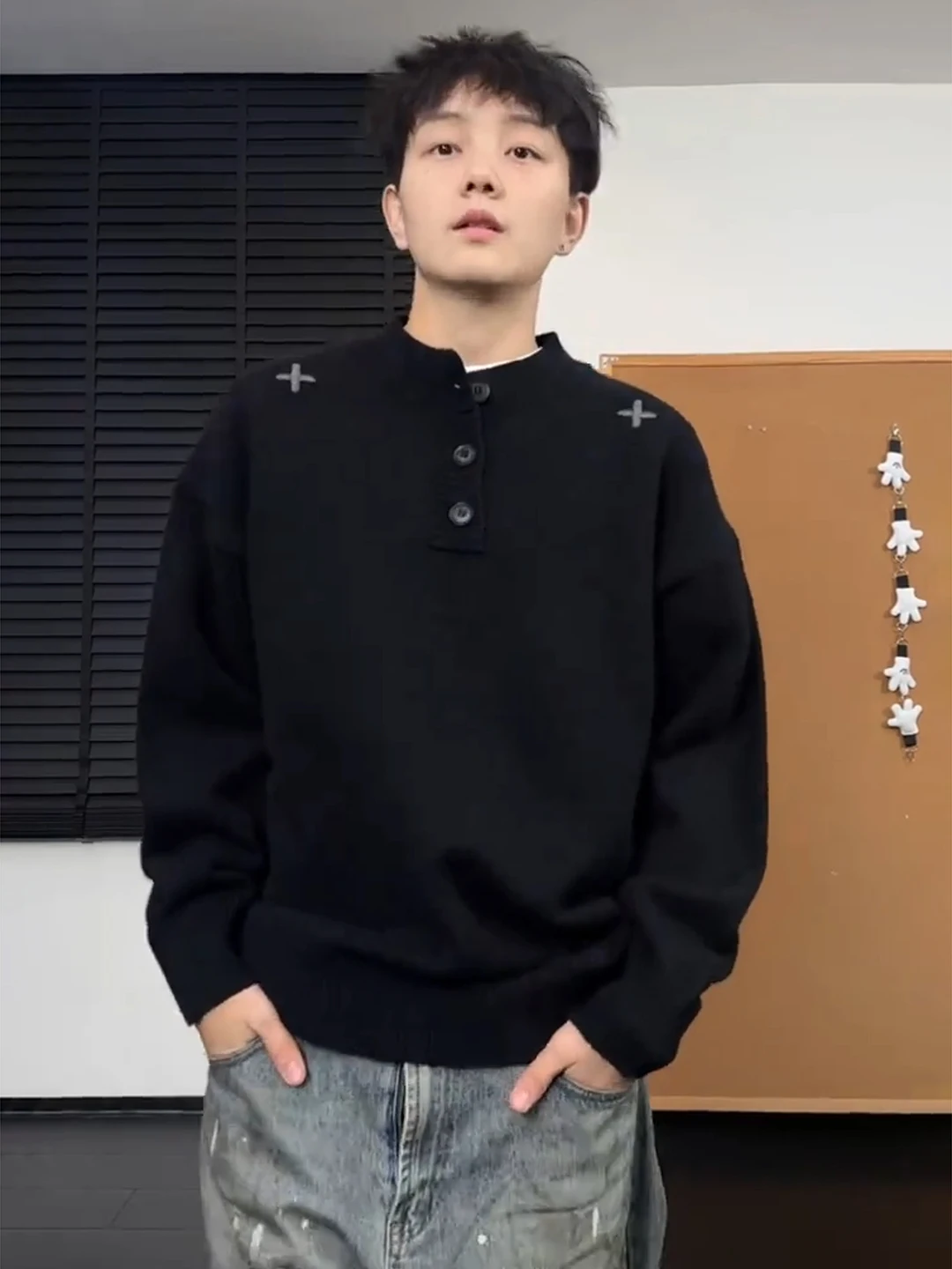 

Мужской трикотажный джемпер Cleanfit Black Henry Collar: осенне-зимний базовый слой в американском стиле, плотный, для ношения под одеждой