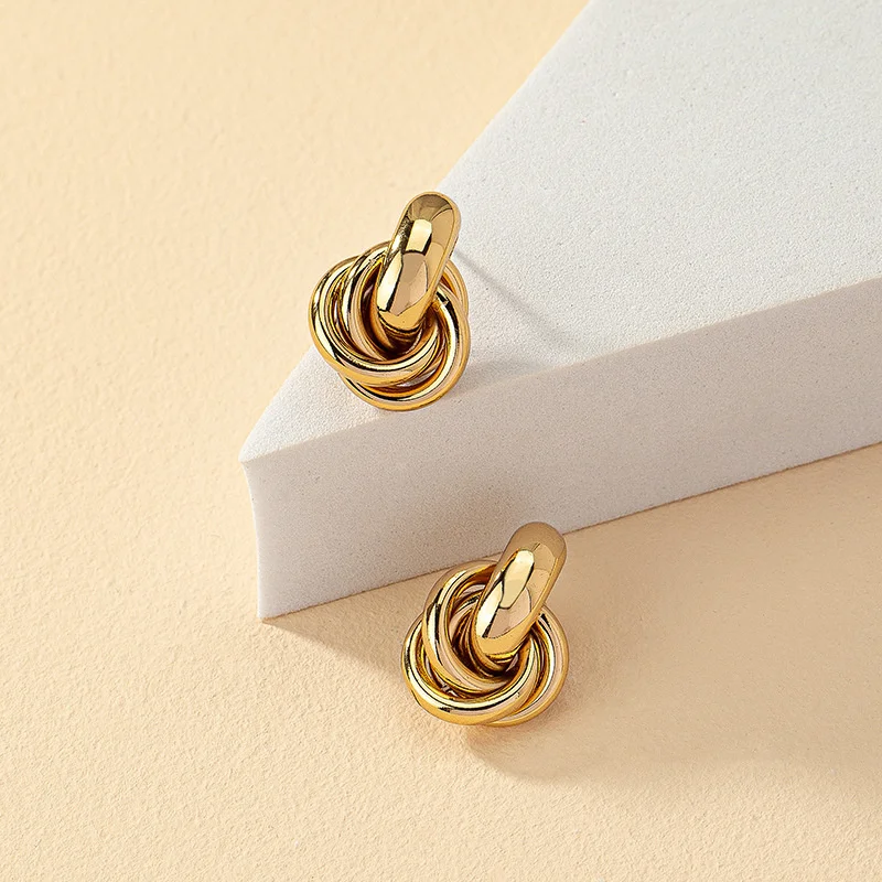 Vintage Gold Color Plated Knot Hoop Earring for Women Shiny Plating Trendy Earring Stud Cute Daily Wear Jewelry Gifts