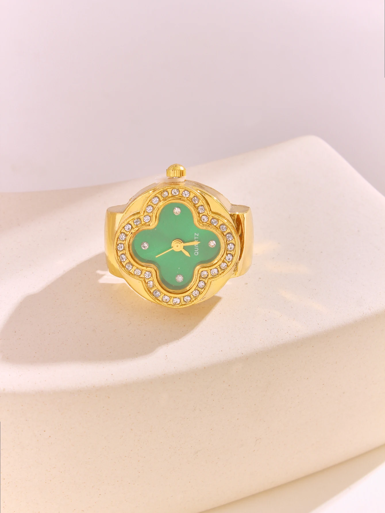 Mini Vintage Finger Ring Watch Round Creative Quartz Watches Fashion Couple Watches Accessories