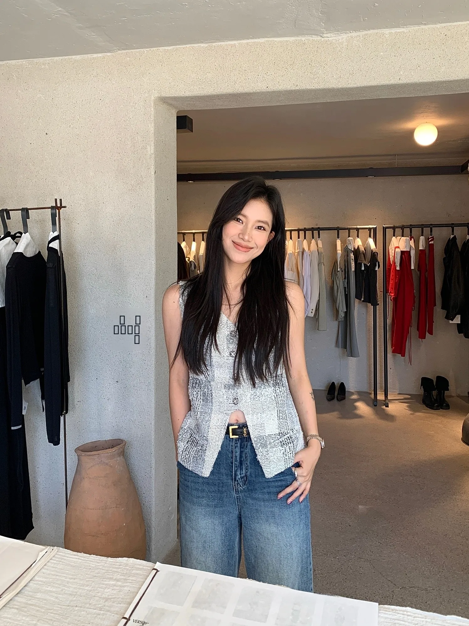 

Модный женский жилет с V-образным вырезом, тяжелой вышивкой и небольшими французскими элементами, из высококачественного полиэстера, для повседневной носки