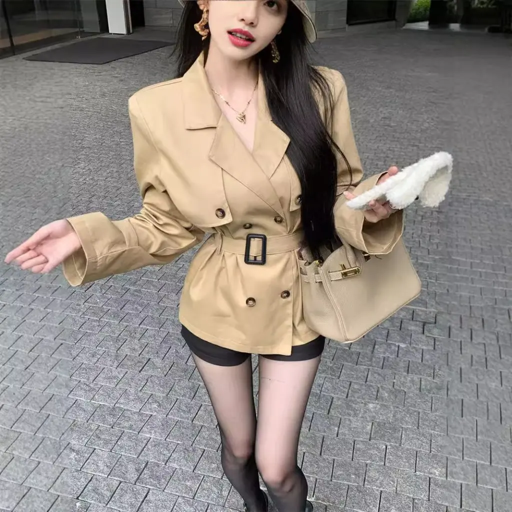 سترة نسائية فرنسية راقية أنيقة مزدوجة الصدر على شكل حرف K سترة واقية صغيرة كاكي خريف جديد