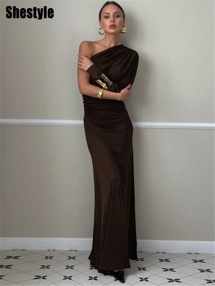 Shestyle كم واحد الصلبة فستان طويل المرأة أنيقة غير المتكافئة المنحدر الرقبة Ruched حفلة رشيقة 2025 الشتاء الملابس الأساسية