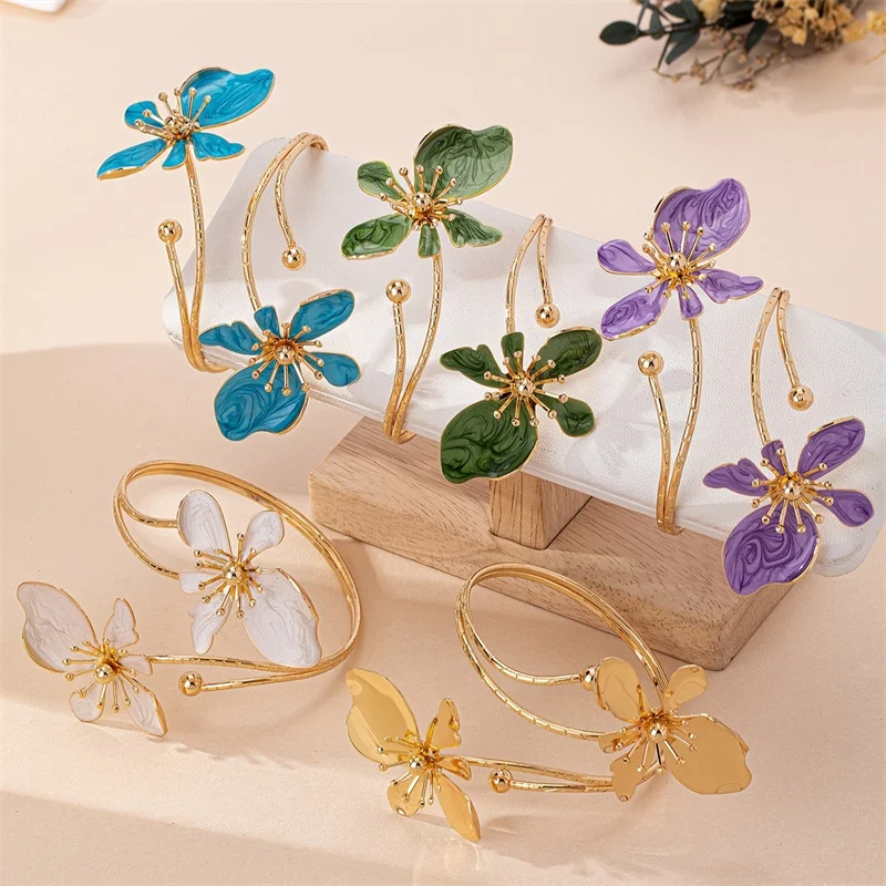 

Elegant Sexy Floral Open Cuff Armlet for Women Bracelet Vintage Enamel Glaze Craft Flower Open Arm Ring Party Jewelry Gift