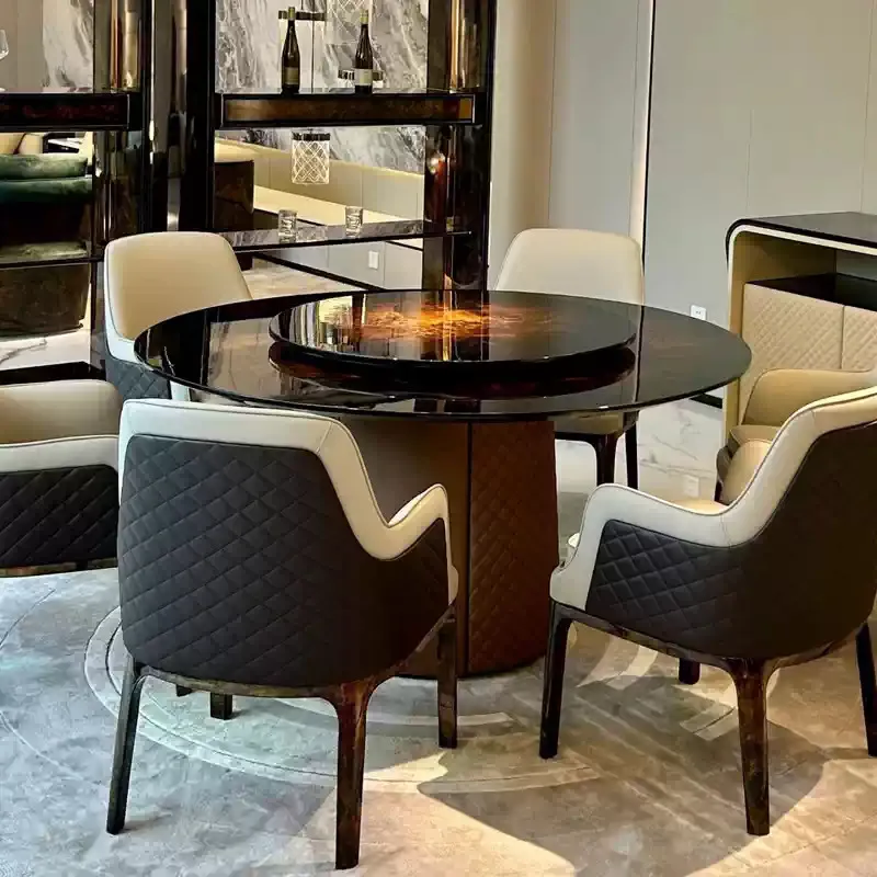 

Итальянский обеденный гарнитур в роскошном стиле: круглый стол на 6 персон с деревянным каркасом и вращающейся столешницей, элитная мебель для столовой