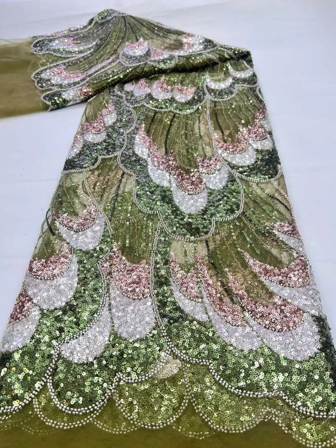 

Latest African Sequins Lace Fabric 2025 High Quality Lace Embroidery Beaded Mesh Fabric 5 Yards For Wedding Party Dress