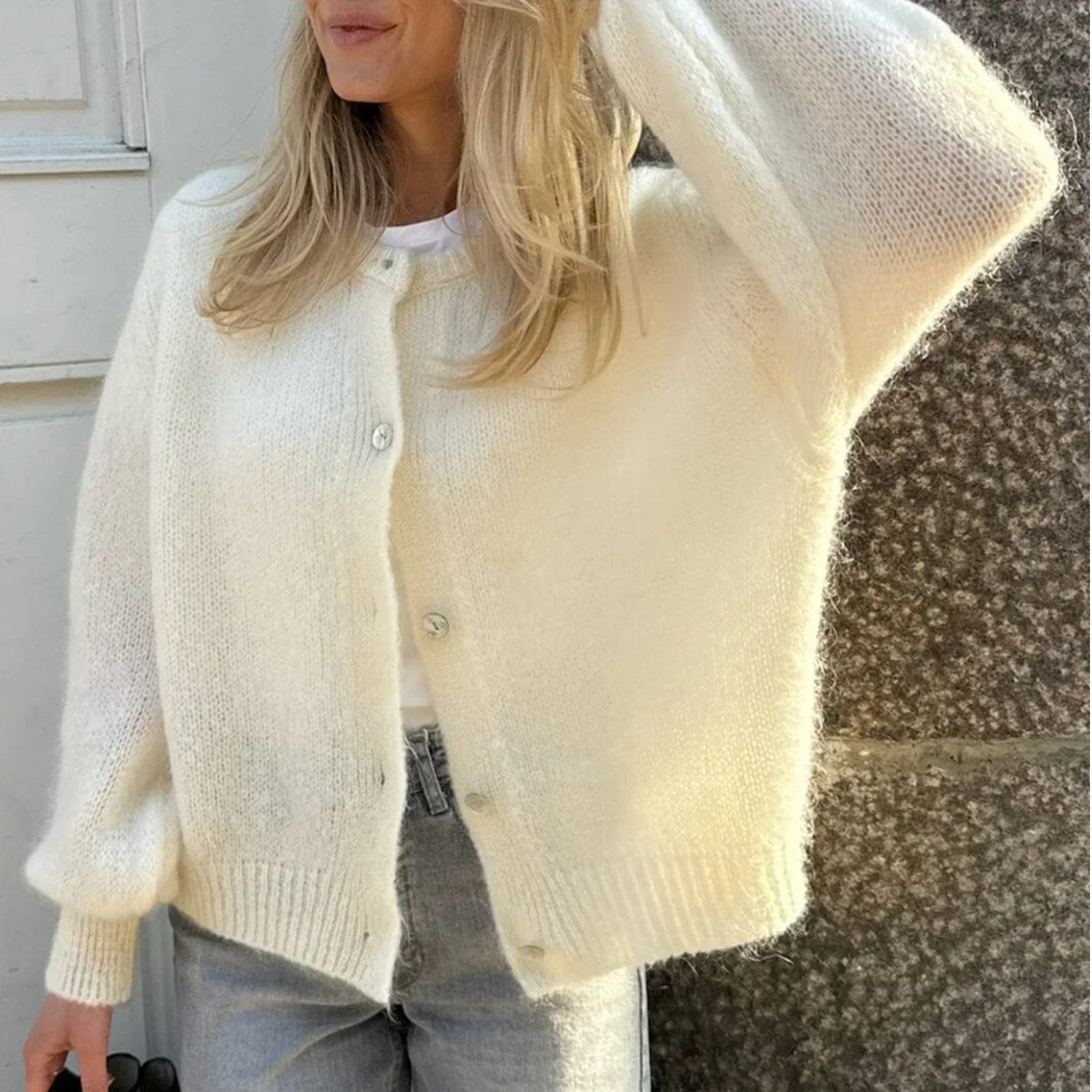 

Women Solid Knitted Single Breasted Cardigan O-neck Long Sleeve Loose Soft Sweater 2025 Autumn Lady Knitwear