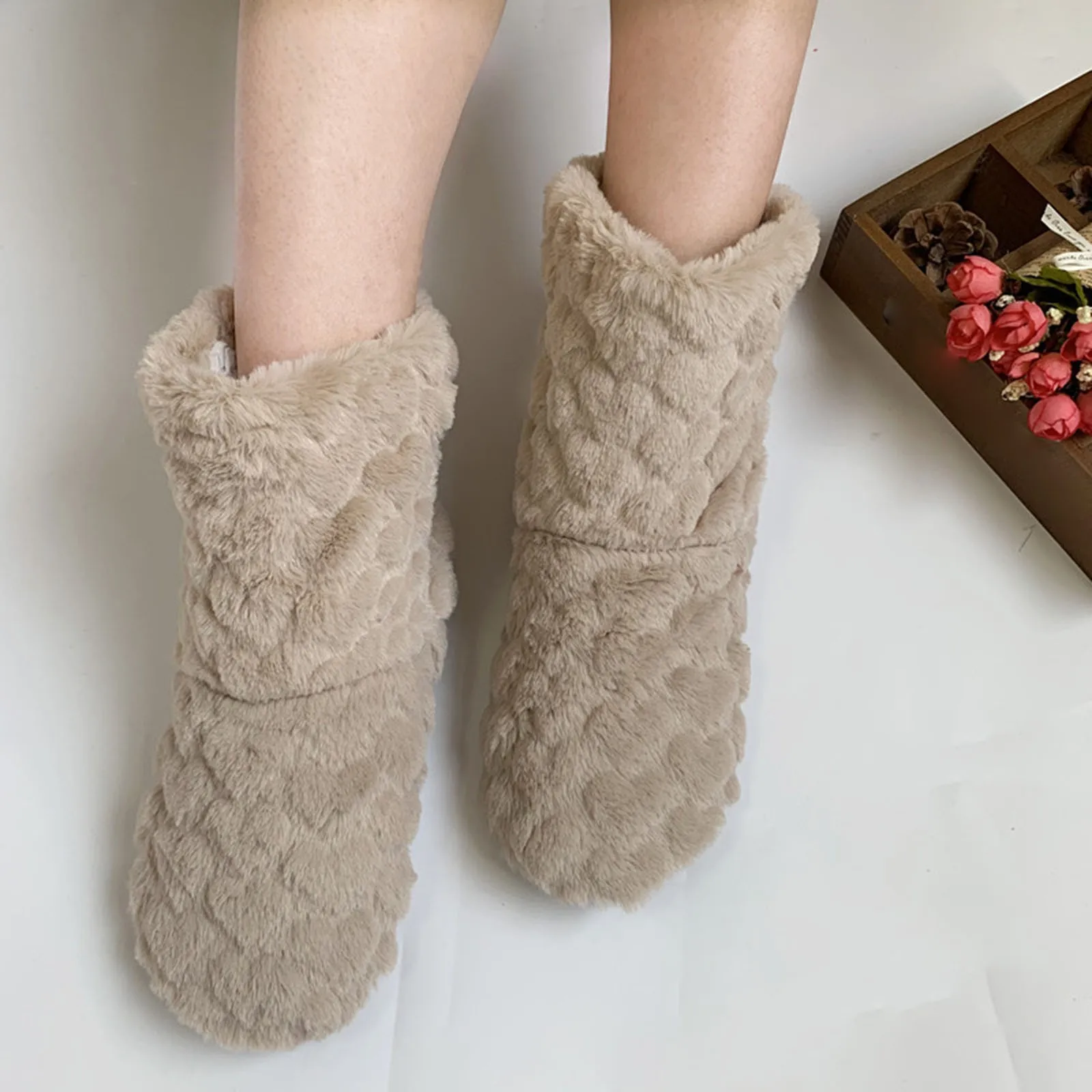 

Winter Women Slippers Shoes Winter Couple Floor Socks Adult Non-Slip Thickening Velvet Indoor Dance High-Tube Warm Slippers