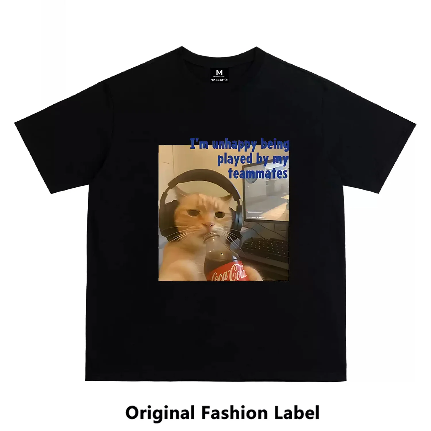 Unisex American-style niche streetwear T-shirt featuring a playful cat graphic; a versatile, loose-fit, pure cotton top suitable for couples