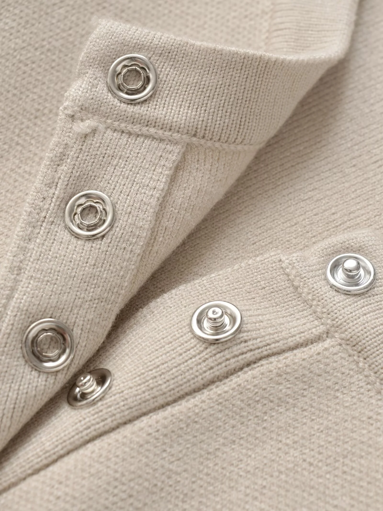 2025 otoño nuevo cárdigan de punto de manga larga con cuello redondo y botones ocultos con cintura retro informal para mujer