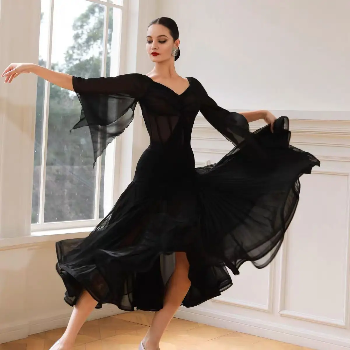 Stroje do tańca towarzyskiego dla kobiet na zawody 2025, z siateczkowymi rękawami, szerokie spódnice, garnitur dla dorosłych, walc, kostiumy do tańca nowoczesnego DQS21521
