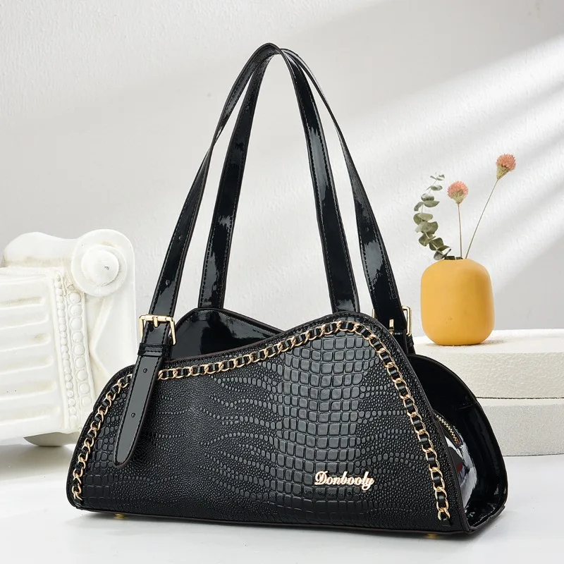 

Fashionable and Casual Women'S Shoulder Bag High-Quality and Versatile Crossbody Bag Classic Niche Handbag Commuting Tote Bag