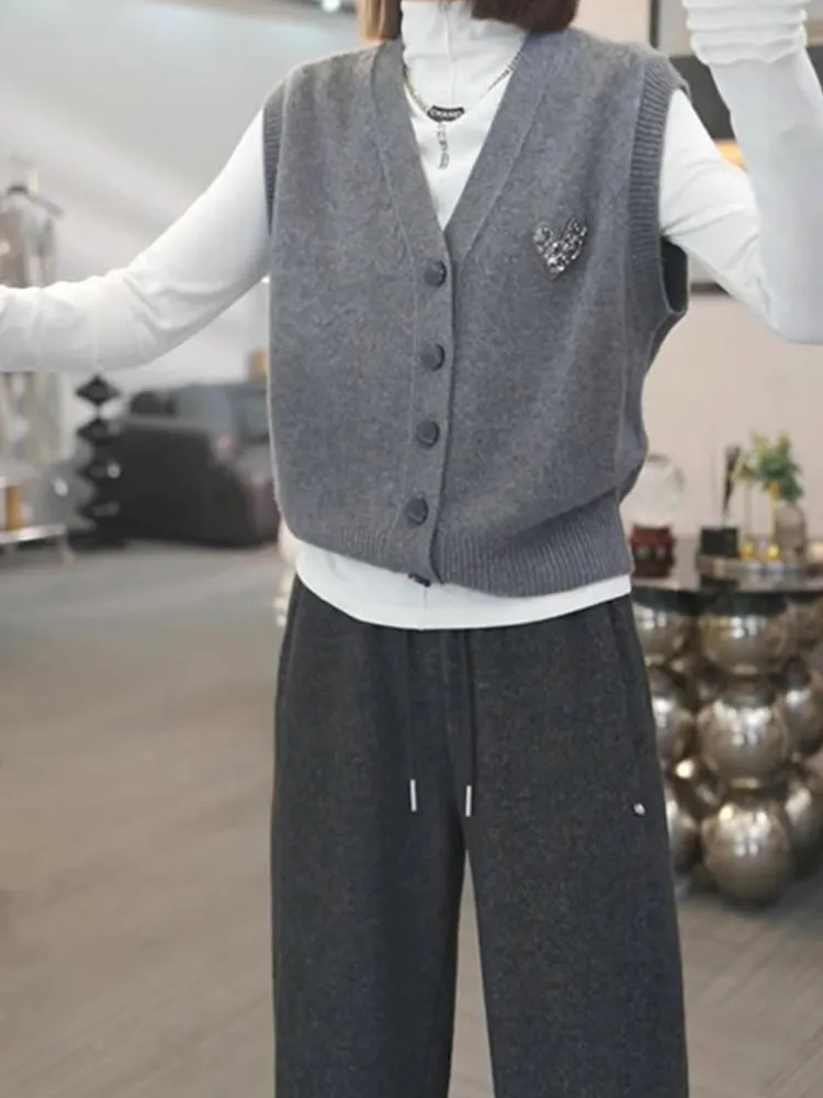 

Ele V-Ne Svel Knitted Cardigan Diamond Heart Embellied Women's Faion Top Commute Sle Pure Color Regular Length