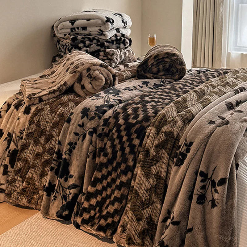 Vintage Faux Rabbit Plush Blanket Warm Milk Velvet Thick Blankets for Napping Casual Skin Friendly Sofa Decoration for Single