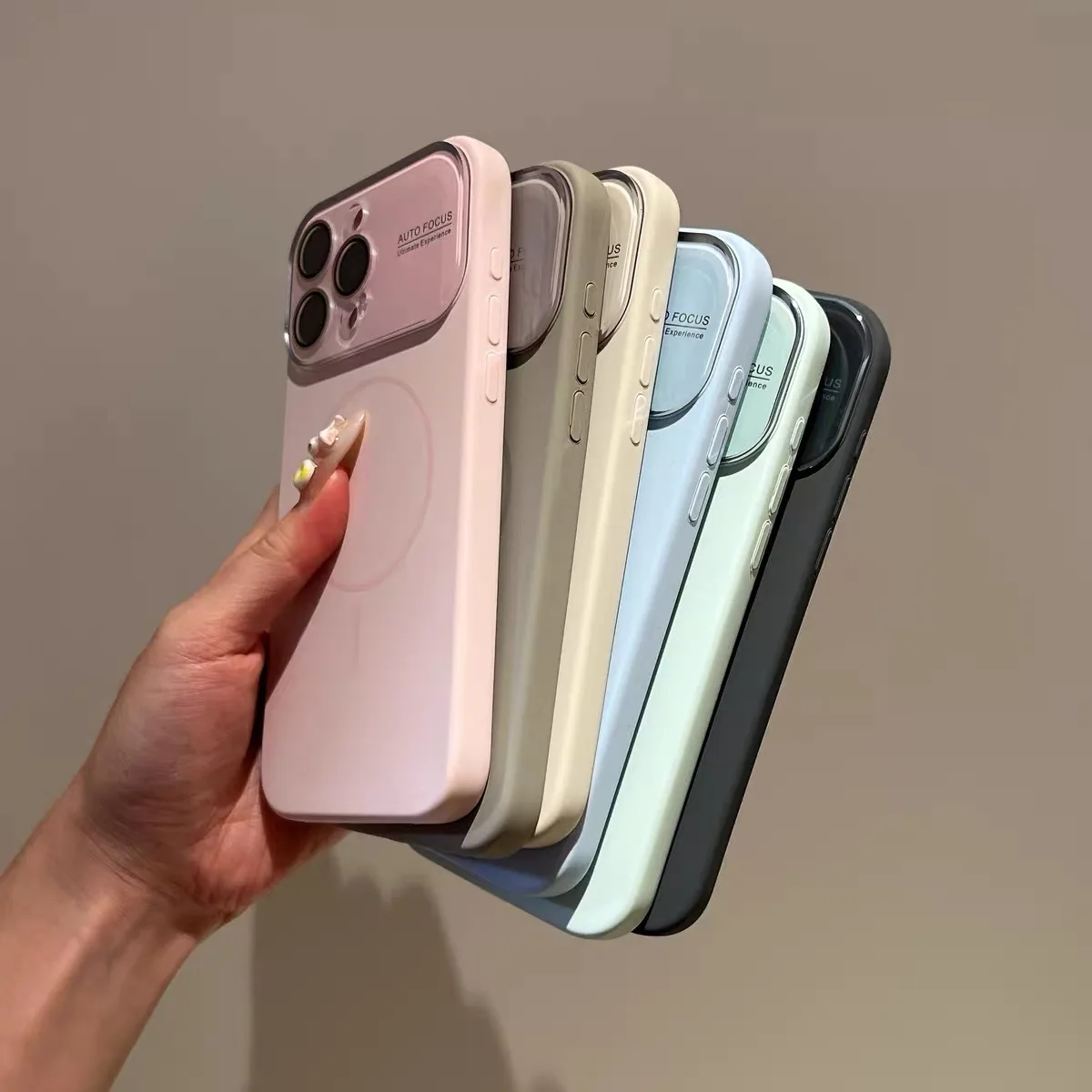 حافظة MagSafe ذات نافذة شفافة بزر AI لهاتف iPhone 17 Pro Max، غطاء سيليكون سائل مع اختصار بنقرة واحدة وحماية مغناطيسية #2