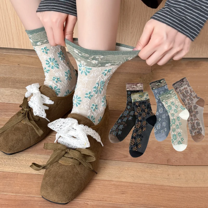 النقش الأزهار الجوارب النساء الكورية Harajuku الرجعية الشارع الشهير الجوارب الطويلة الخريف والشتاء اليابانية العرقية الأوسط جوارب أنبوبية