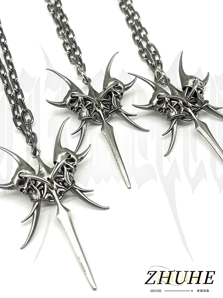 

ZHUHE Alien Pendant Necklace New Gothic Style For Women Men's Jewelry Accessories Party Gifts